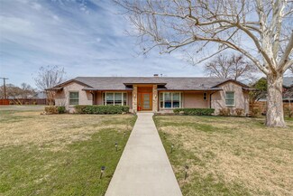 7715 Maplecrest Dr, Dallas, TX 75254