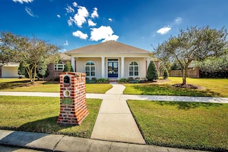 126 Oakdale Loop, Houma, LA 70360