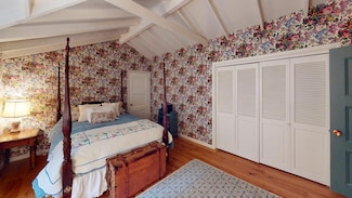 7700 Little Applegate Rd, Jacksonville, OR 97530