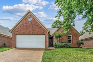 1193 Breezy Valley Dr, Cordova, TN 38018