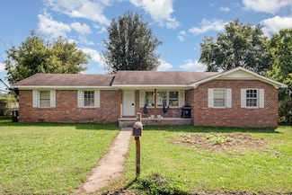125 Morton Dr, Fayetteville, TN 37334