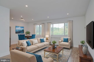 3701 5th St S Unit 205, Arlington, VA 22204