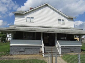 120 E 1st St, Grindstone, PA 15442