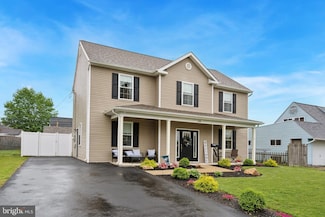120 Northturn Ln, Levittown, PA 19054