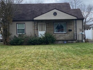 2245 Northwest Blvd NW, Warren, OH 44485