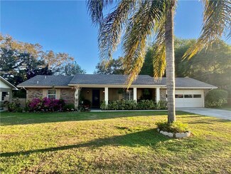 531 Coleman Dr W, Winter Haven, FL 33884