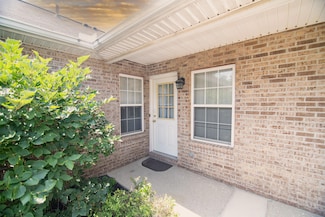 5283 Country Club Ln, Burlington, KY 41005