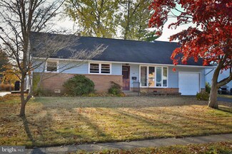 686 Spruce Rd, Warminster, PA 18974
