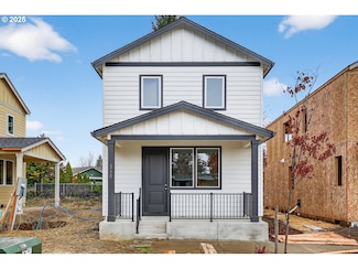 6228 NE 43rd St, Vancouver, WA 98661