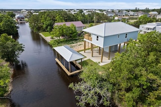 5052 Nebraska St, Bay St. Louis, MS 39520