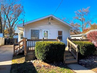 3620 Wright St, Des Moines, IA 50316