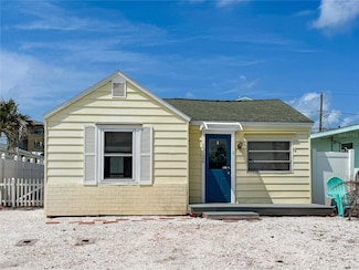 13326 1st St E, Madeira Beach, FL 33708
