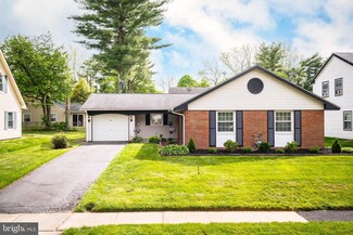 44 Mainbridge Ln, Willingboro, NJ 08046