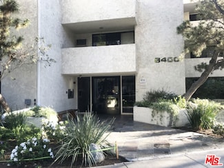 8400 De Longpre Ave Unit 104, West Hollywood, CA 90069