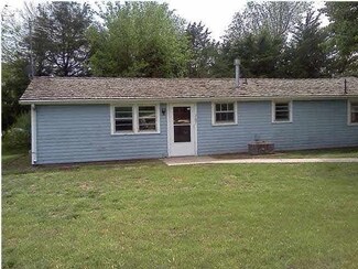 207 York Ct, Bentley, KS 67016