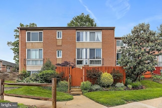 10816 Green Mountain Cir, Columbia, MD 21044