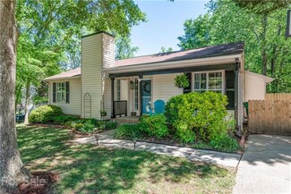 4410 Bathurst Dr, Charlotte, NC 28227