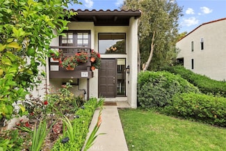 31 Aspen Way, Rolling Hills Estates, CA 90274