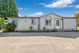 807 Union Ave, Filer, ID 83328