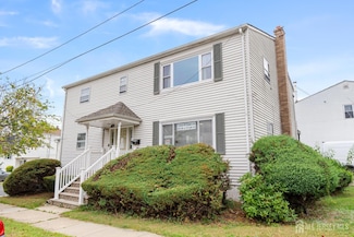43 Orchard St, Carteret, NJ 07008