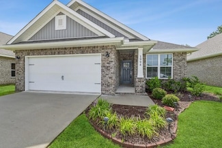 1994 Cambridge Park Dr, Gulf Breeze, FL 32563