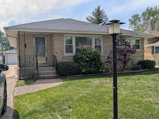 1022 Sherwood Rd, La Grange Park, IL 60526