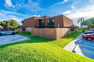 2601 Garden Ct, Hollywood, FL 33026