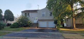 611 Old Forge Ln, University Park, IL 60484