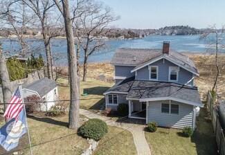 17 Stanwood Point, Gloucester, MA 01930