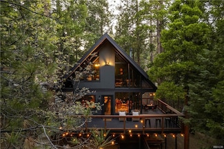 607 Old Toll Rd, Lake Arrowhead, CA 92352