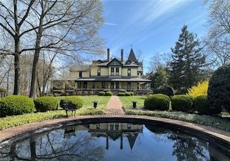 317 Coles Point Rd, Montross, VA 22520