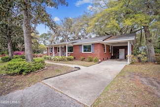 2411 Acorn Hill Ave, Beaufort, SC 29902