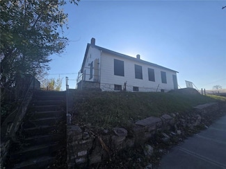 3903 Brooklyn Ave, Kansas City, MO 64130