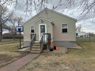 846 Opfer Ave, Lansford, ND 58750