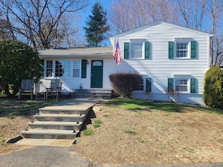 5 Cipolla Ln, Brookfield, CT 06804