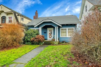 2416 Rucker Ave, Everett, WA 98201