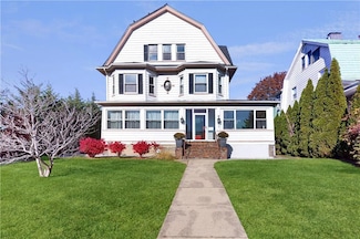 14 Hamilton Ave, New Rochelle, NY 10801