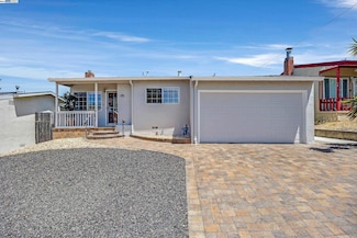 2973 Groom Dr, San Pablo, CA 94806