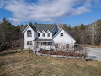 197 Granite Heights, Farmington, ME 04938