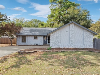 116 W Hot Springs Ct, Broken Arrow, OK 74011
