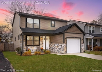 1226 E Bernhard Ave, Hazel Park, MI 48030