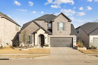 2401 Silver Leaf Dr, Lantana, TX 76226