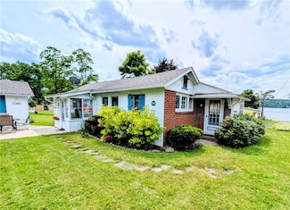 8479 Princeton St, Honeoye, NY 14471