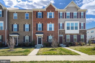 11378 Willow Green Cir, Manassas, VA 20109