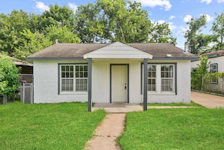 4715 Engleford St, Houston, TX 77026