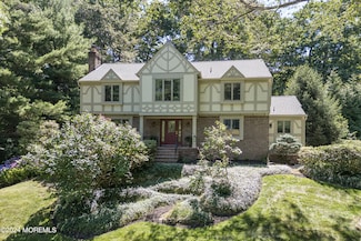7 Scenic Way, Middletown, NJ 07748