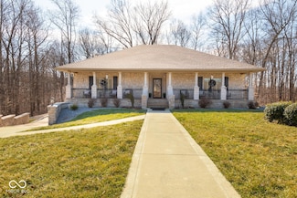 410 Crooked Stick Dr, Bedford, IN 47421
