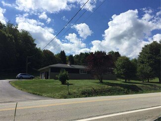 620 Pleasant Valley Rd, Connellsville, PA 15425