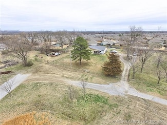 10417 S 33rd Ave W, Jenks, OK 74037
