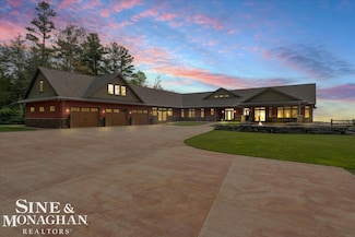 950 N Lake Huron Shore Dr, Harrisville, MI 48740